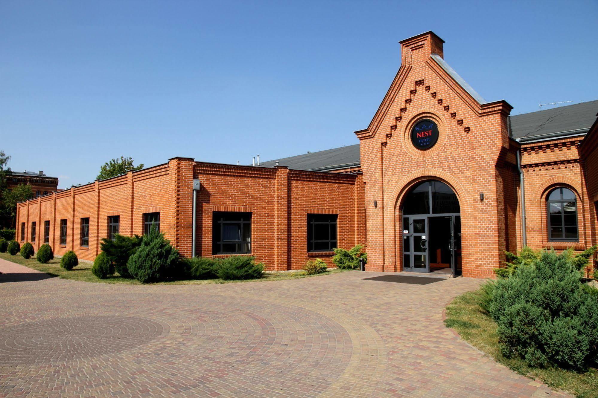Hotel Nest Gniezno Dış mekan fotoğraf