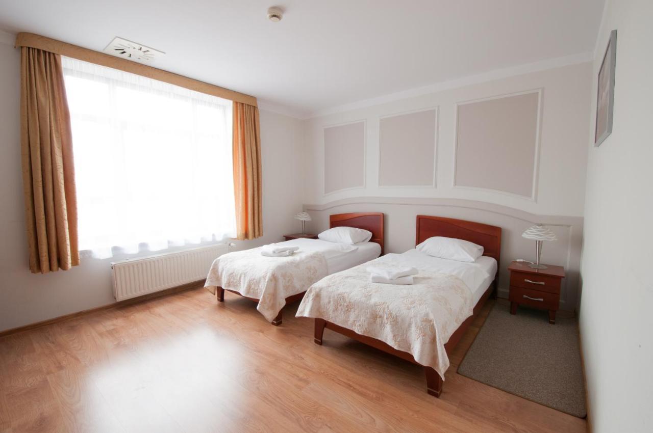 Hotel Nest Gniezno Dış mekan fotoğraf